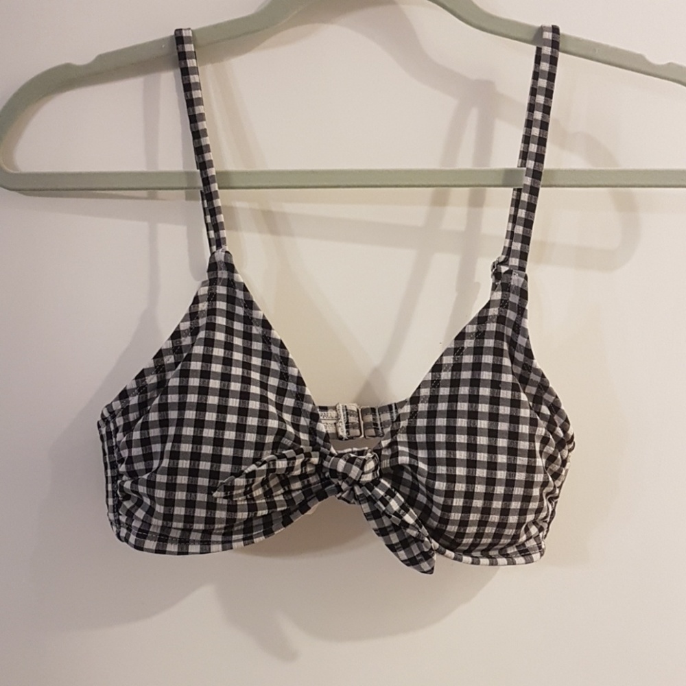 NEVER WORN target swimsuit top